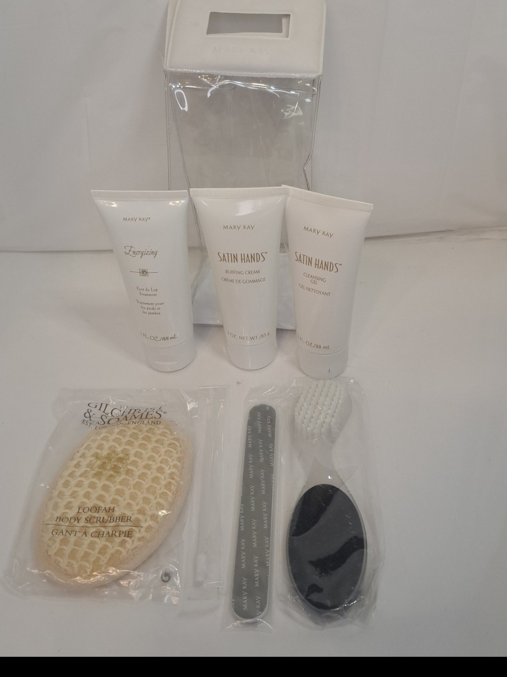 Mary Kay Footsteps Pedicure Kit  Cleaning Gel-Buffing Cream-Foot & Leg Treatment
